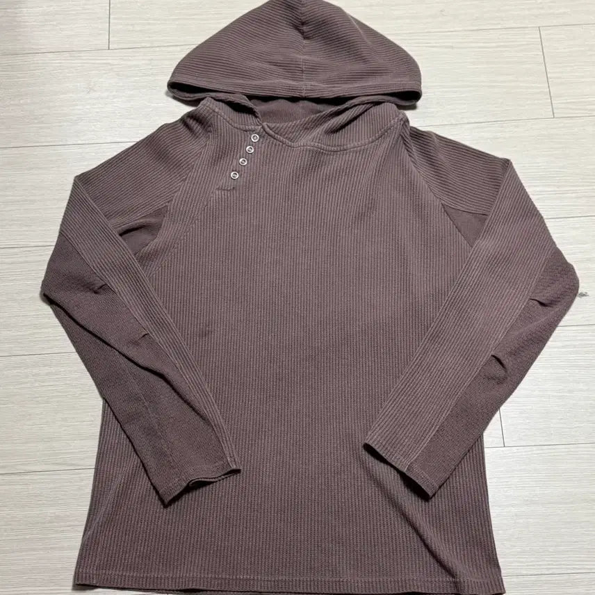 [BUNJANG] Ignota Core11 Button Long Sleeve T-Shirt Brown / [L] 이그노타 코어11 버튼 롱슬리브 티셔츠 브라운