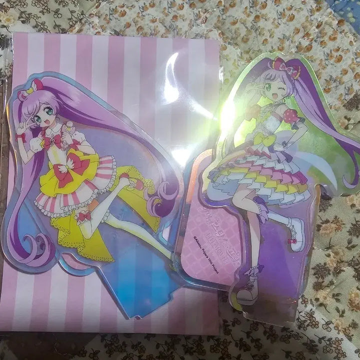 [BUNJANG] Aikatsu! Pripara Starpara Laala V-Square Acrylic Stand / 아이엠스타 프리파라 스타파라 라라 브이스퀘어 아크릴 판매