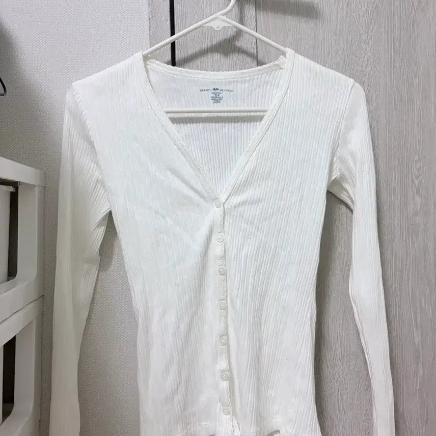 [BUNJANG] Brandy Melville Long Sleeve Top / 브랜디멜빌 롱 슬리브 탑