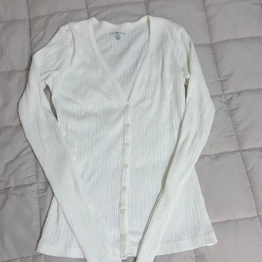 [BUNJANG] Brandy Melville Long Sleeve Top / 브랜디멜빌 롱 슬리브 탑