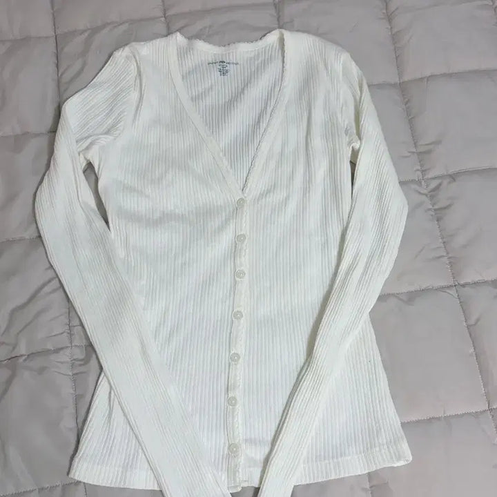[BUNJANG] Brandy Melville Long Sleeve Top / 브랜디멜빌 롱 슬리브 탑