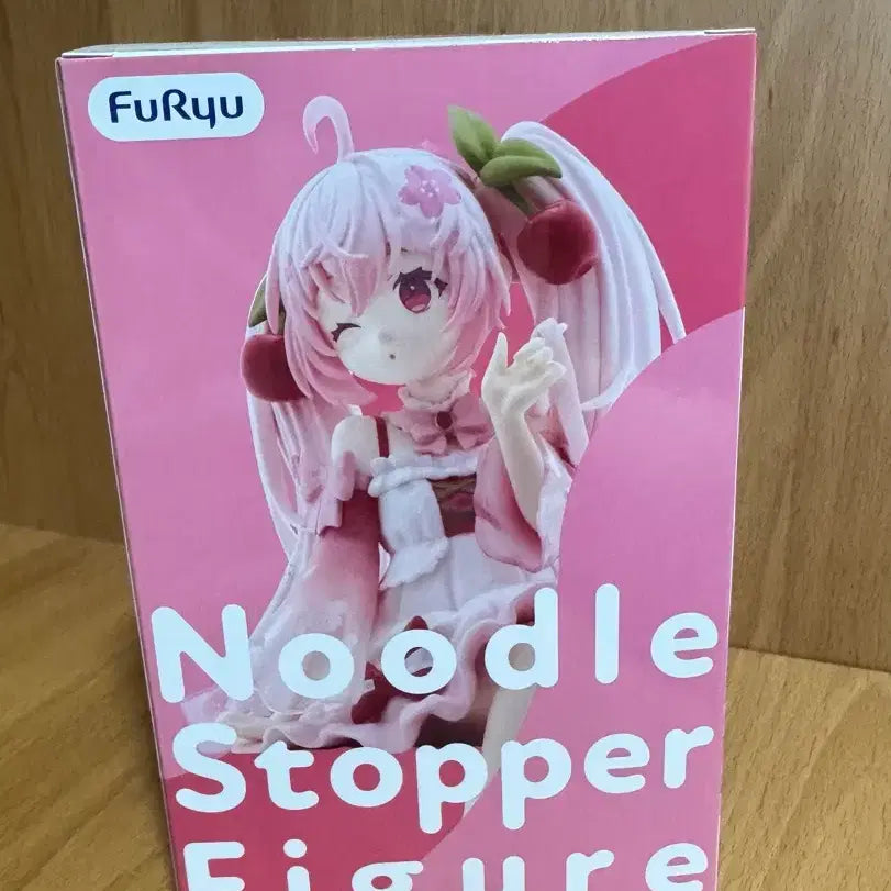[BUNJANG] FuRyu Sakura Miku 2025 Wink Noodle Stopper Figure / FuRyu 벚꽃 미쿠 2025 윙크 누들 스토퍼 피규어