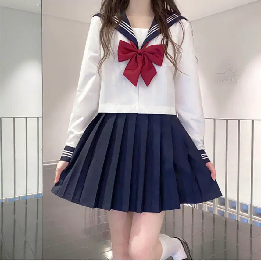 [BUNJANG] Sailor Uniform Skirt Set - Size M (Fits Small) / 졸사컨셉 졸업사진 컨셉사진 세라복 판매