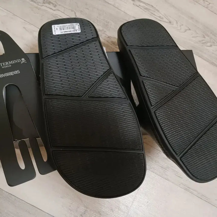 [SOLD OUT] 마스터마인드x하바이아나스 블랙 슬리퍼 새상품