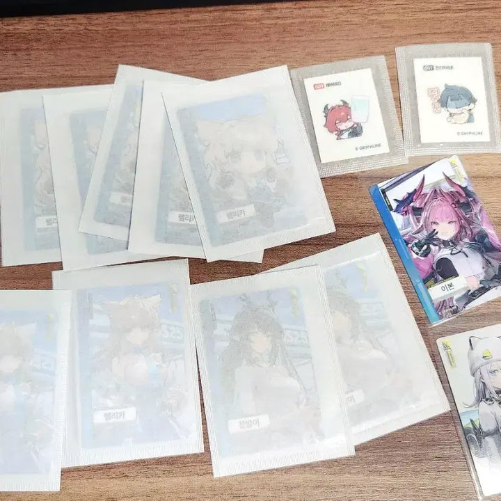 [BUNJANG] Arknights Endfield GS25 Collaboration Photocard &amp; Sticker Set / 엔드필드 포토카드, 띠부실 ( 펠리카 이본 에스텔라 레바테인 관리자)