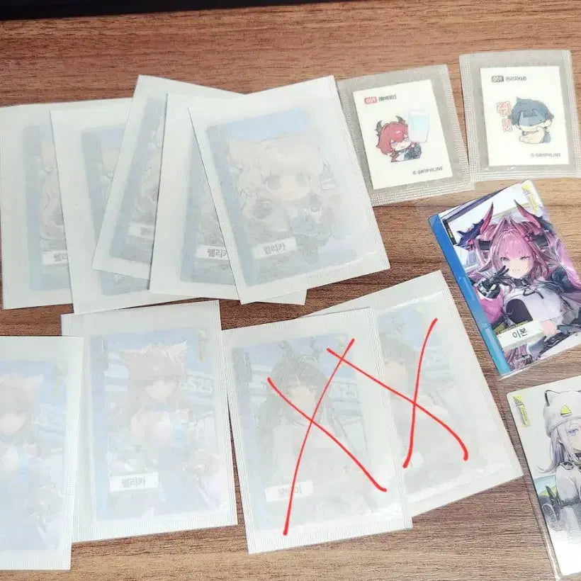 [BUNJANG] Arknights Endfield GS25 Collaboration Photocard &amp; Sticker Set / 엔드필드 포토카드, 띠부실 ( 펠리카 이본 에스텔라 레바테인 관리자)