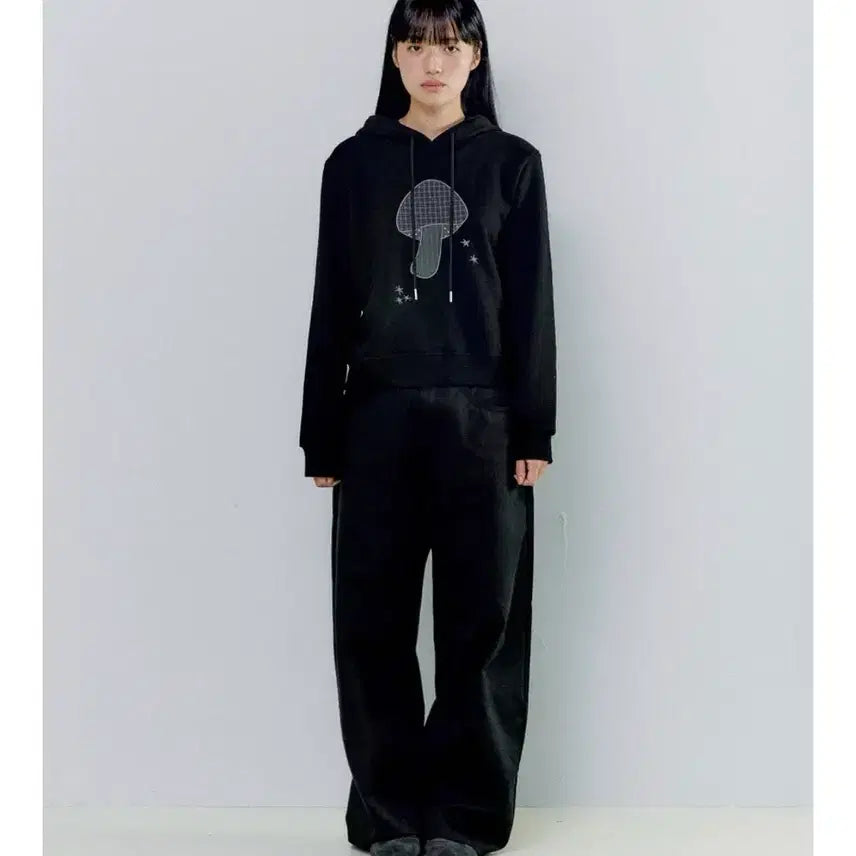 [BUNJANG] OPIOPI MUSHROOM PATCH HOODIE BLACK / 오피쉬 MUSHROOM PATCH HOODIE BLACK