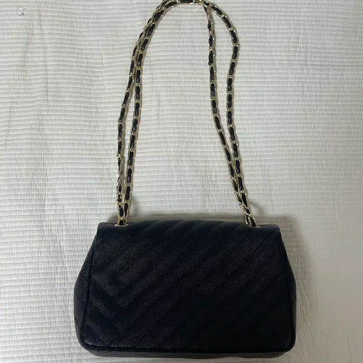 [BUNJANG] Louis Quatorze Chain Shoulder Bag / 루이까또즈 체인 숄더백