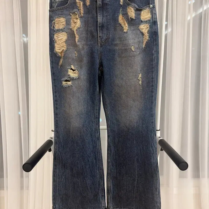 [SOLD OUT] 준지 24fw 오일워싱 디스 데님 팬츠 46사이즈 팝니다