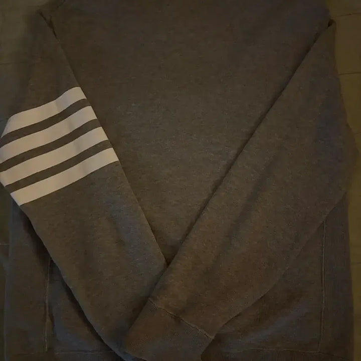 [BUNJANG] Thom Browne Grey Sweatshirt Size 3 / 톰브라운 그레이 맨투맨