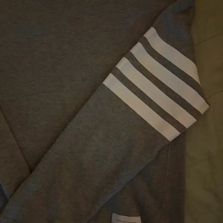 [BUNJANG] Thom Browne Grey Sweatshirt Size 3 / 톰브라운 그레이 맨투맨