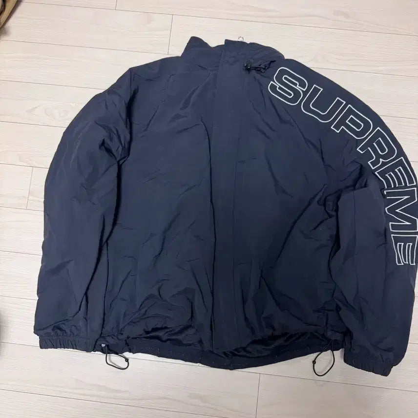 [BUNJANG] Supreme 24FW Spellout Windbreaker Jacket / 24fw 슈프림 스펠아웃 바람막이