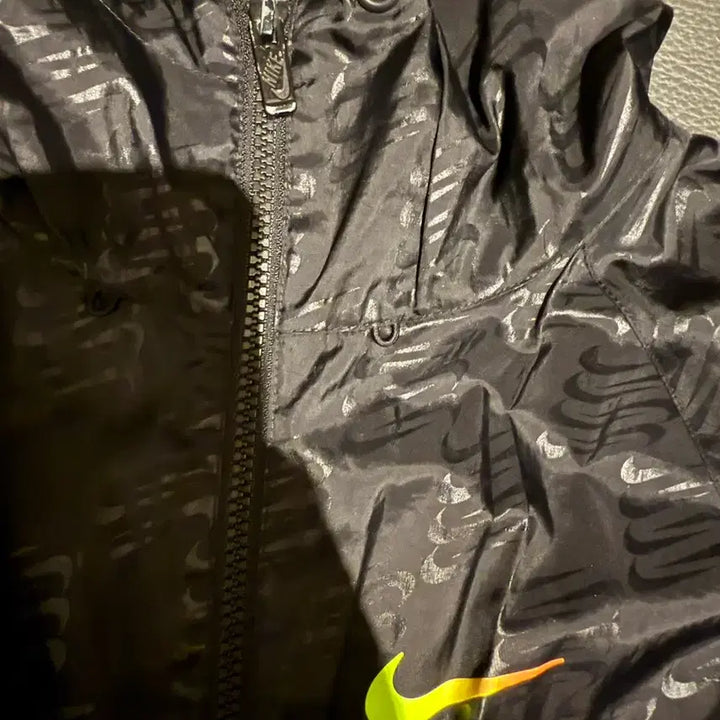 [BUNJANG] Nike Windrunner Jacket / 나이키 윈드러너 바람막이