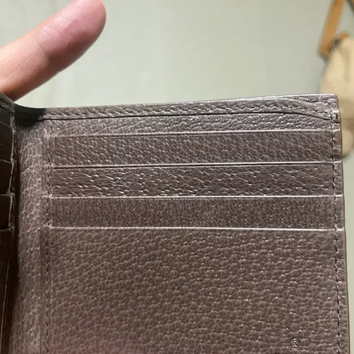 [BUNJANG] Gucci GG Supreme Bi-Color Bifold Wallet Brown / GG 슈프림 투톤 반지갑 브라운