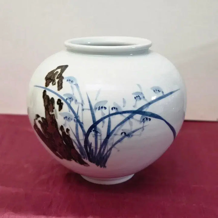 [BUNJANG] Songjeong Ceramics Seo Ssangsu White Porcelain Celadon &amp; Iron Orchid Moon Jar / *송정도예 서쌍수 백자청화 철화 난초문 달항아리