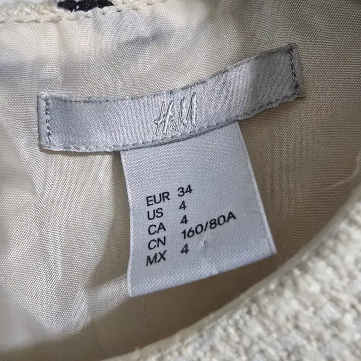 [BUNJANG] H&amp;M Cream Black Stripe Midi Dress Size EUR 34 / H&amp;M 크림 블랙 스트라이프 원피스 44-마른55