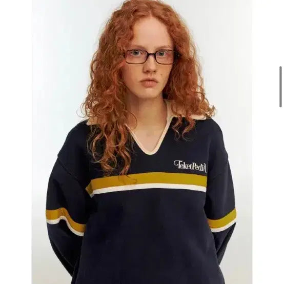 [BUNJANG] Teket V-Neck Sweatshirt / (뉴진스 하니맨투맨) Teket 테켓 스웻셔츠 *존예보장*