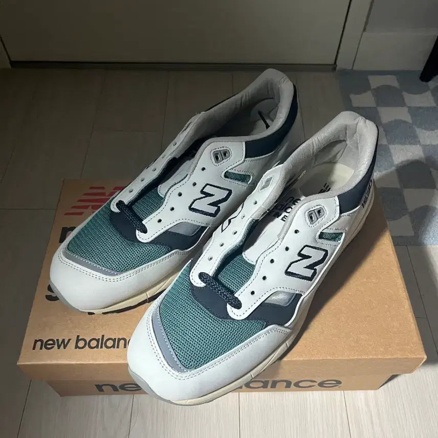 [BUNJANG] New Balance 1500 Made in UK White Green / 뉴발란스 1500 메이드 인 UK 화이트 그린 280