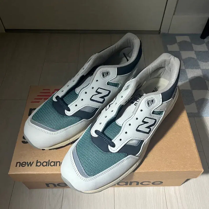 [BUNJANG] New Balance 1500 Made in UK White Green / 뉴발란스 1500 메이드 인 UK 화이트 그린 280