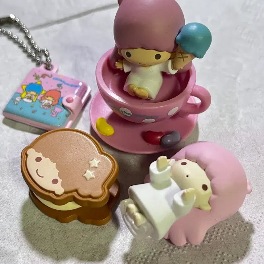 [BUNJANG] Sanrio Little Twin Stars Kiki &amp; Lala Figure Gacha Bundle Set / 리틀트윈스타 피규어 가챠 일괄 산리오 키키라라 컵