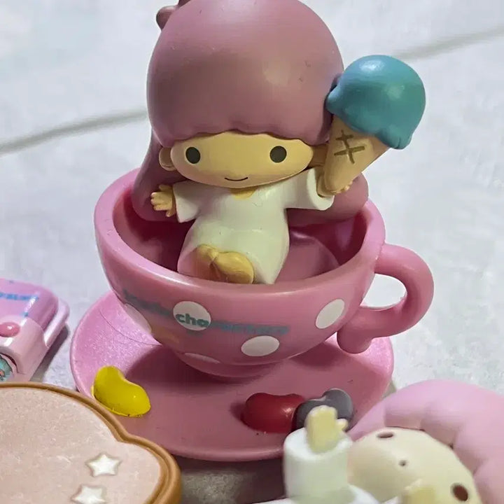 [BUNJANG] Sanrio Little Twin Stars Kiki &amp; Lala Figure Gacha Bundle Set / 리틀트윈스타 피규어 가챠 일괄 산리오 키키라라 컵