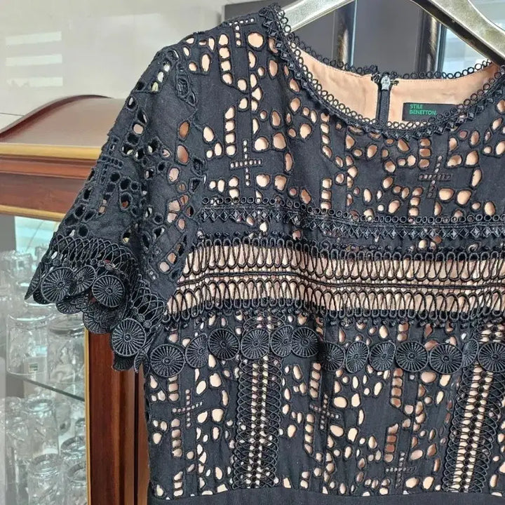 [BUNJANG] BENETOM Black Lace Wide Jumpsuit / 베네톰 블랙 와이드 레이스 점프수트