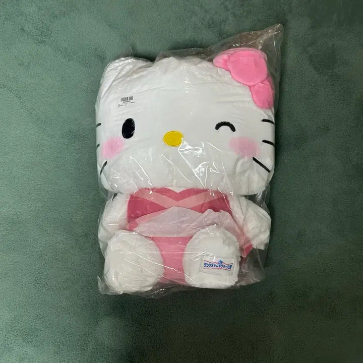 [BUNJANG] Hello Kitty 2026 Large Plush Doll - Japanese Authentic / 헬로키티 캐릭터 대상 2026 대형 봉제 인형 일본정품 판매