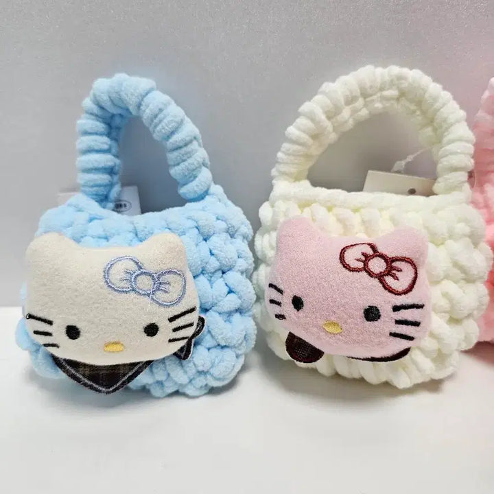 [BUNJANG] Hello Kitty Knitted Bag Charm with AirPods Pouch / 헬로키티 뜨개 가방 키링(에어팟보관)( 실리콘 타이 키링별도구매)