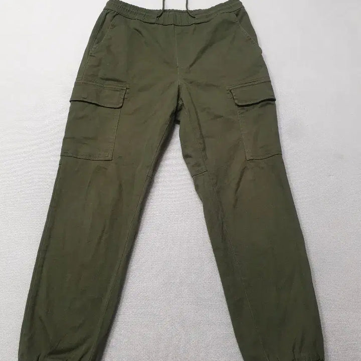 [BUNJANG] NII Khaki Cargo Jogger Pants (Waist 30-31) / NII 카키색 카고 조거팬츠 허리30~31