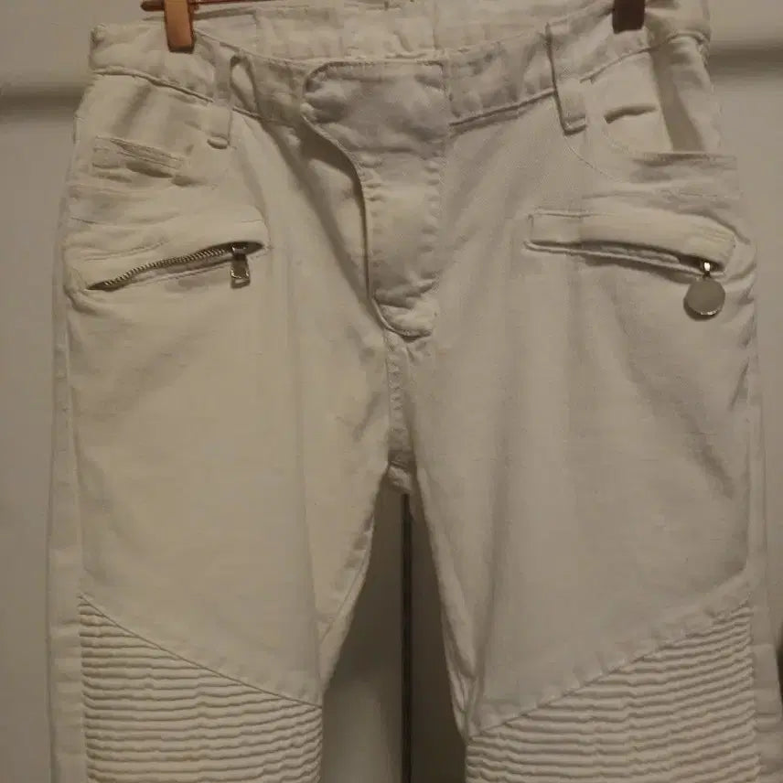 [SOLD OUT] 발망 스타일 화이트 바이커   바지 31