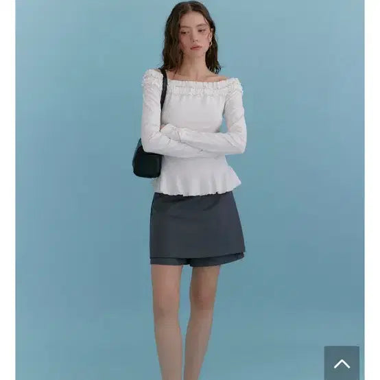 [BUNJANG] Micene Frill Off-Shoulder T-Shirt Size 1 / 미케네 프릴 오프숄더 티셔츠 1사이즈