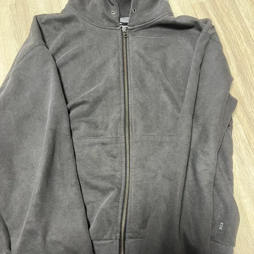 [BUNJANG] Hatching Room Pigment Boxer Hoodie Zip-up Charcoal / 해칭룸 복서 후드집업 피그먼트 차콜