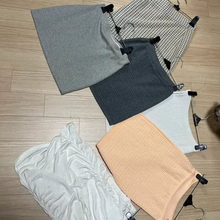 [BUNJANG] H-Line Skirt (New) / H라인 치마 (사용감 없음)