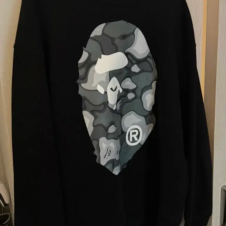 [BUNJANG] BAPE Black Camo Sweatshirt T-Shirt / BAPE 베이프 블랙 카모 맨투맨 티셔츠