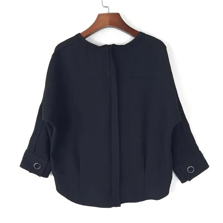 [BUNJANG] Jigott Pintuck Batwing Fit Blouse / 지고트 핀턱 가오리핏 블라우스  66