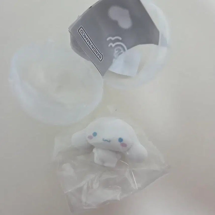 [BUNJANG] Sanrio Fluffy Figure Gacha Cinnamoroll / 산리오 응원봉 플로키 피규어 가챠 - 시나모롤