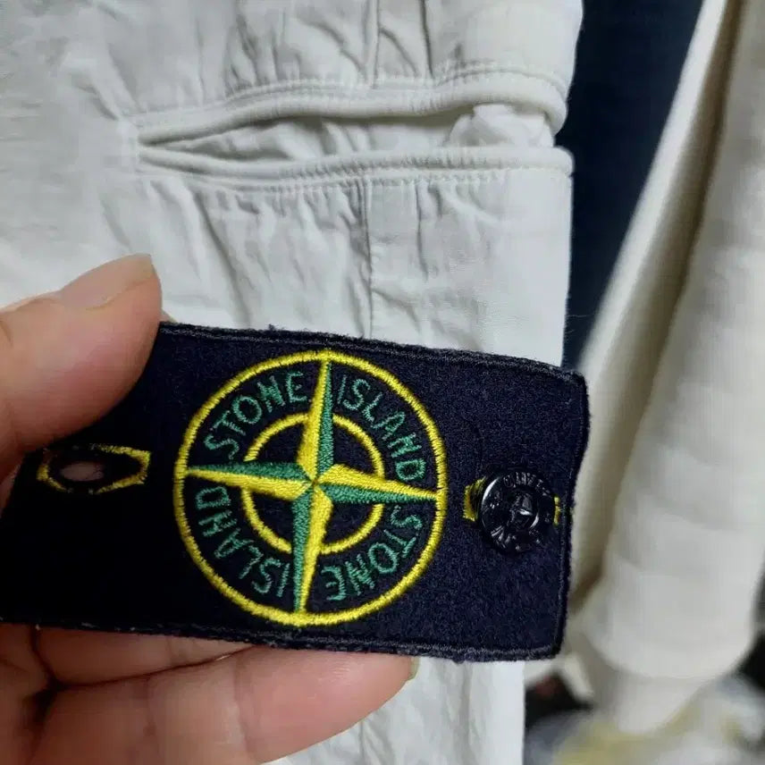 [BUNJANG] Stone Island White Cargo Shorts Regular Fit W32 / 스톤아일랜드 화이트 카고 반바지 w32 레귤러핏 백화점판