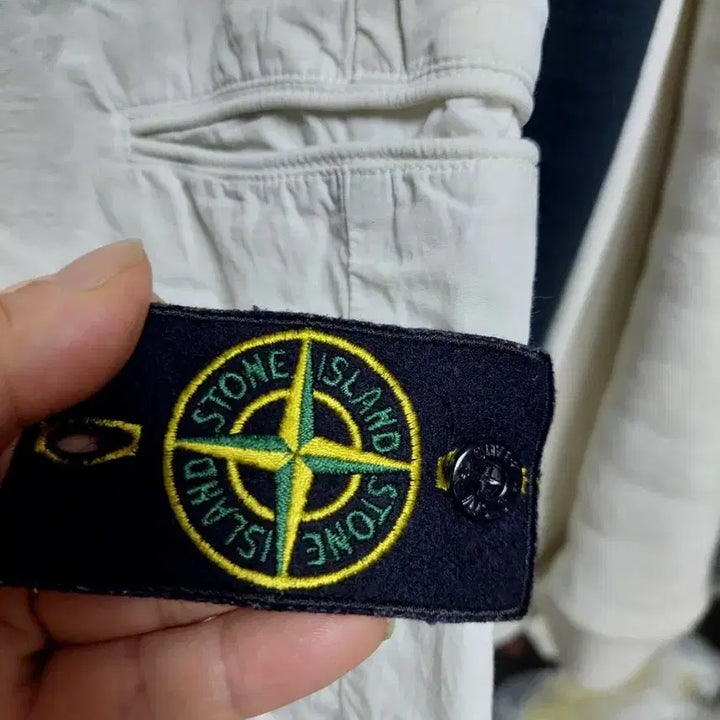 [BUNJANG] Stone Island White Cargo Shorts Regular Fit W32 / 스톤아일랜드 화이트 카고 반바지 w32 레귤러핏 백화점판