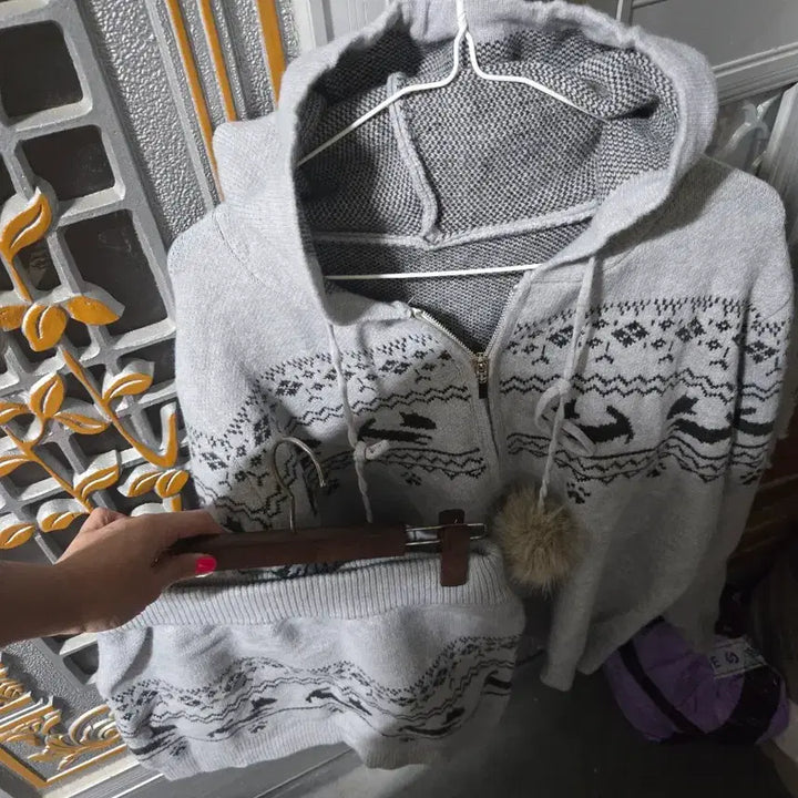 [BUNJANG] Nordic Knit Hooded Zip-Up Skirt Set / 노르딕 니트 후드집업 스커트 셋업