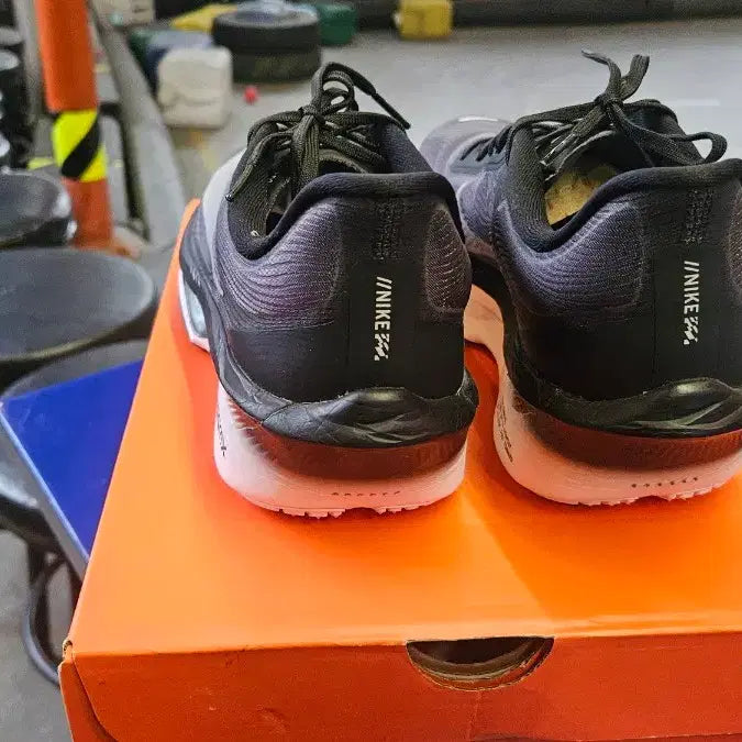 [BUNJANG] Nike Zoom Fly 6 Running Shoes - Black (250) / 나이키 줌 플라이6 블랙 런닝화 250