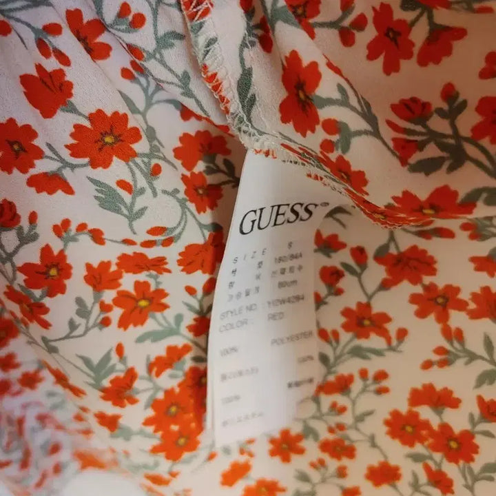 [BUNJANG] Red Floral Off-Shoulder Blouse / 플라워 오프숄더 블라우스 레드 꽃무늬
