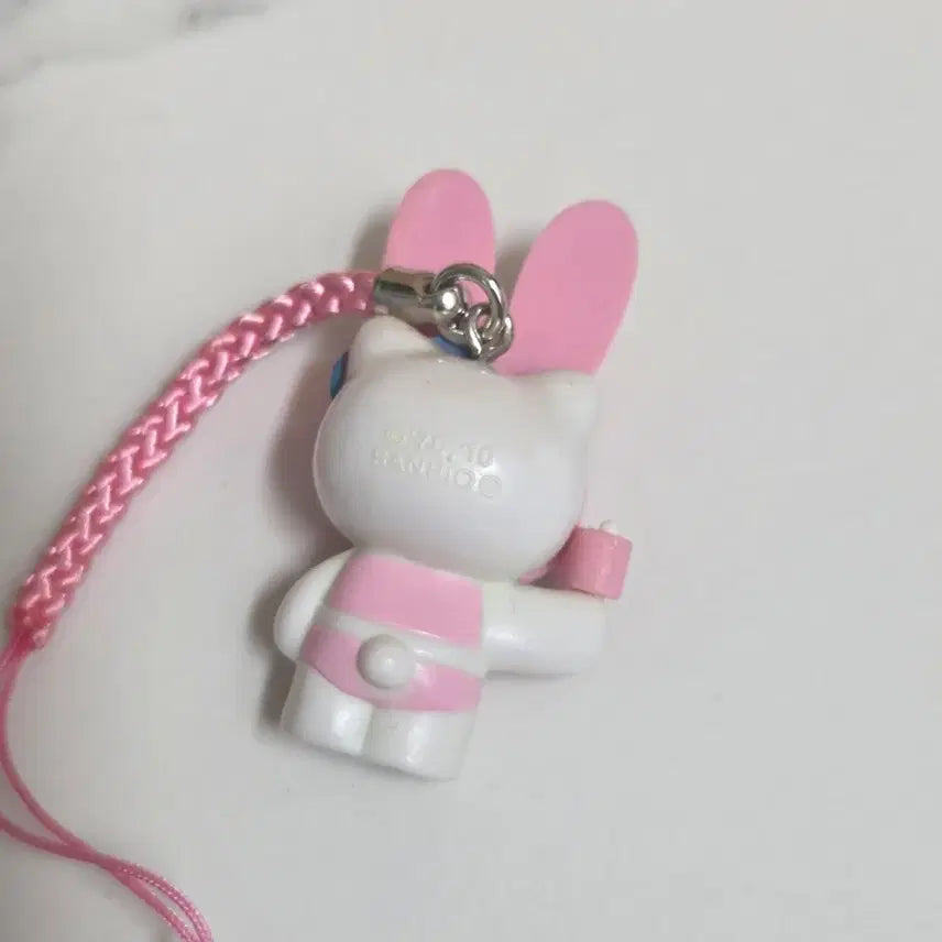 [BUNJANG] Classic Bunny Mask Kitty Keychain Strap / 고전 바니 토끼 가면 키티 키링 스트랩