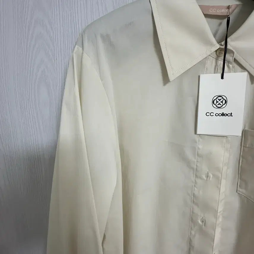 [BUNJANG] CC Collect Embroidered Crop Shirt (Beige) / [새상품] cc collect 씨씨콜렉트_ 자수크롭셔츠(베이지색)
