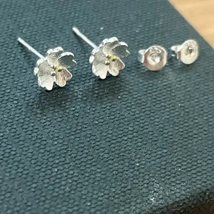 [BUNJANG] 925 Sterling Silver Flower Earrings / 925 꽃 은귀걸이 새제품