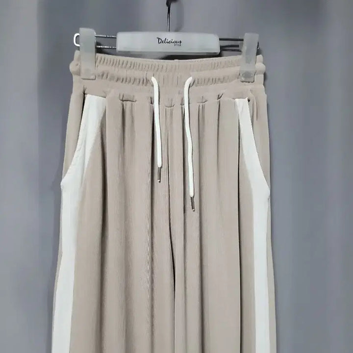 [BUNJANG] Striped Training Wide Pants / 줄지 옆줄 트레이닝 와이드 팬츠