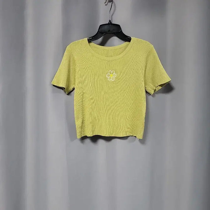 [BUNJANG] Floral Embroidery Ribbed Knit Top / 꽃자수 골지니트