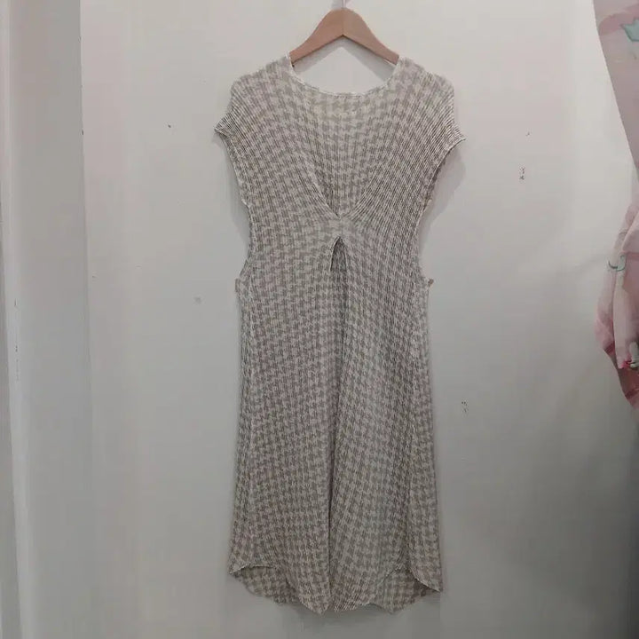 [BUNJANG] SPECCHIO Houndstooth Pleated Dress / 스피치오 하운드투스 플리츠원피스