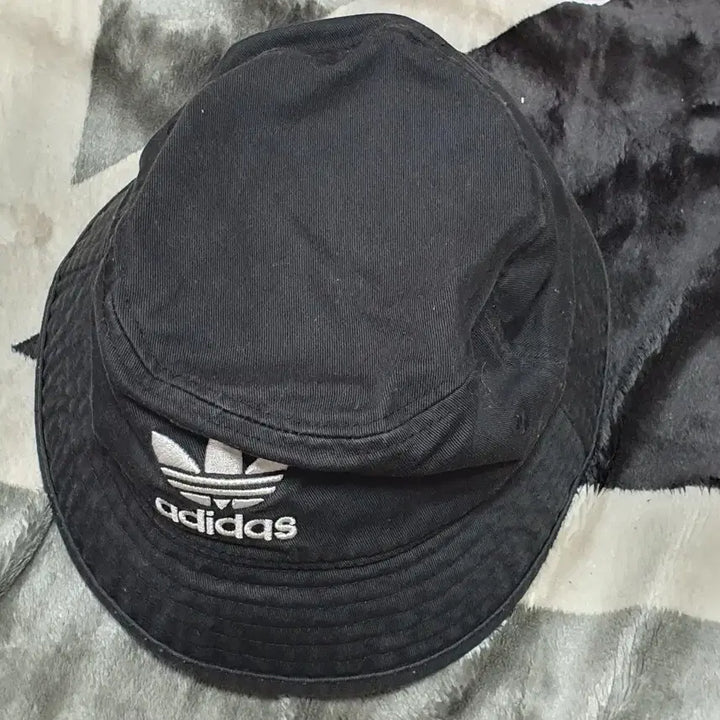 [BUNJANG] Adidas Black Bucket Hat M (57) / 아디다스 블랙 버킷햇 모자