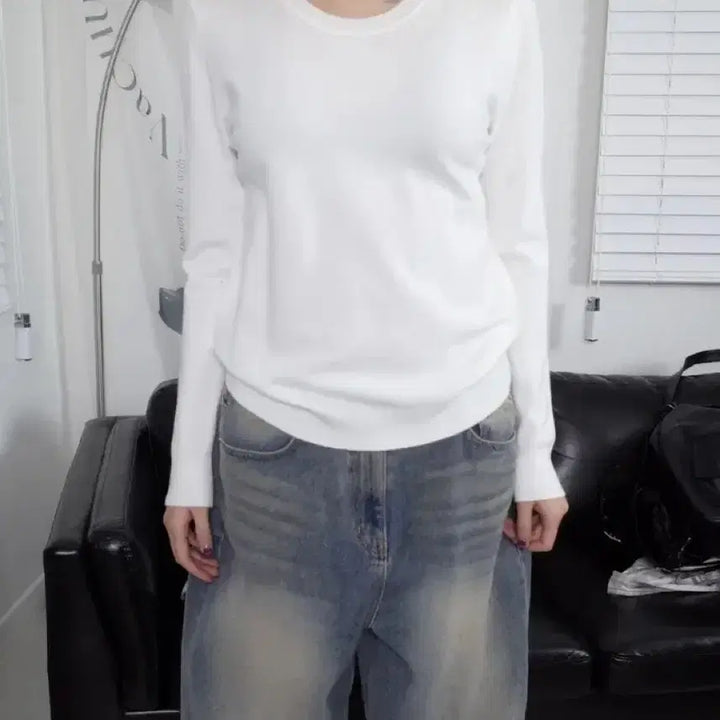 [BUNJANG] LOMON Basic Soft Laura Round Daily Knit / 로몬 베이직 보들보들 로라 라운드 데일리 니트