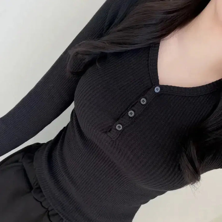 [BUNJANG] Fuzzy Fleece Slim Fit Ribbed V-Neck Button Knit T-Shirt / 폭닥기모 슬림핏 기모 골지 브이넥 단추 헤어리 니트 티셔츠